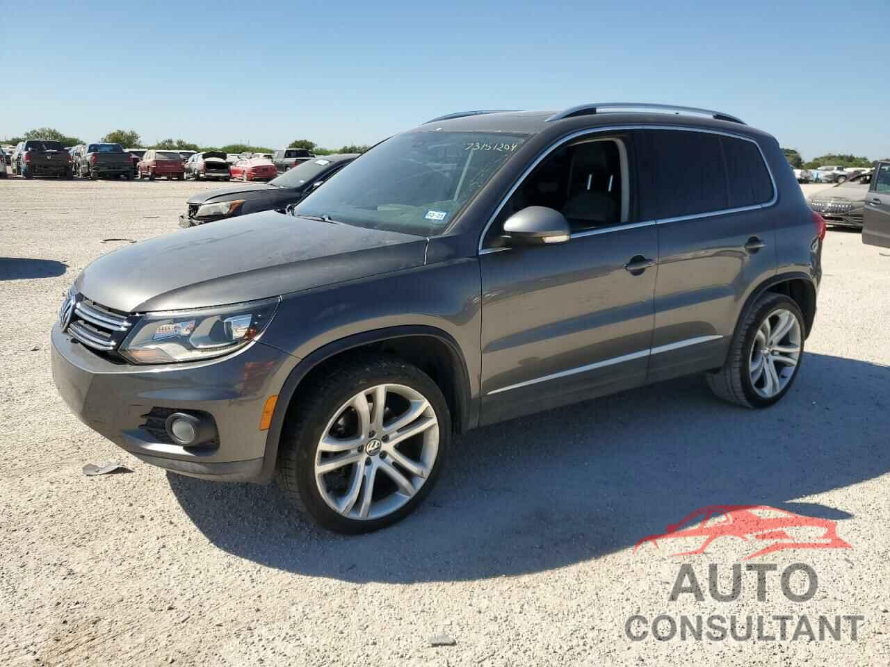 VOLKSWAGEN TIGUAN 2012 - WVGBV7AX9CW000610