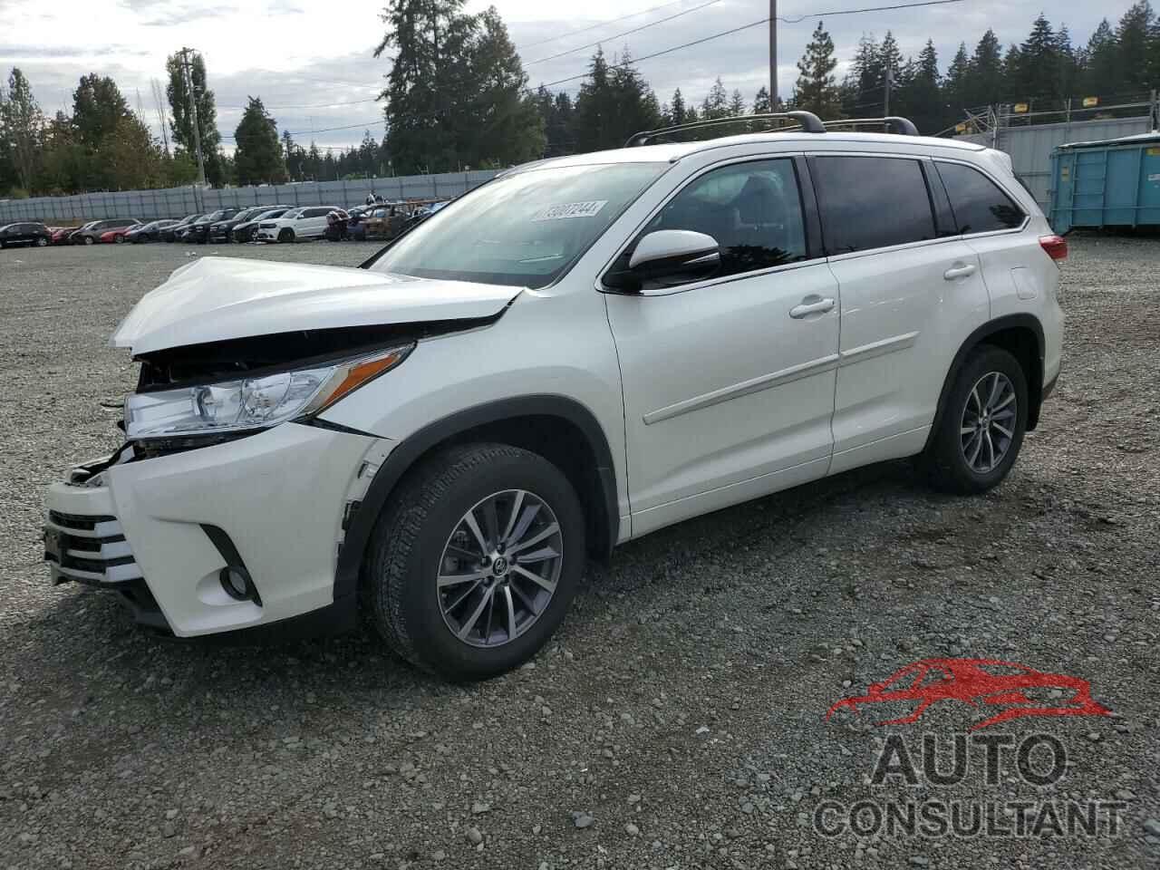 TOYOTA HIGHLANDER 2018 - 5TDJZRFH4JS820687