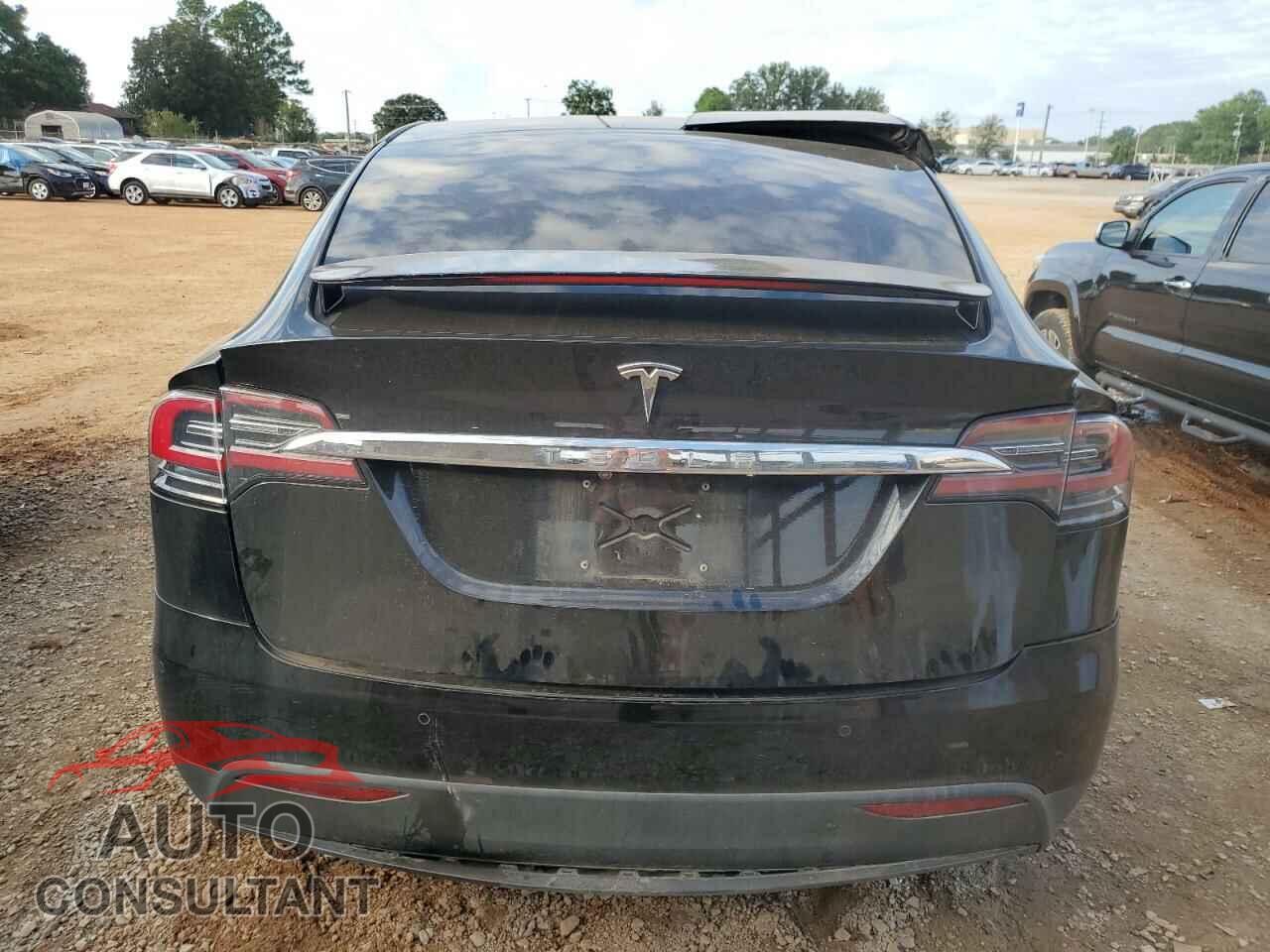 TESLA MODEL X 2017 - 5YJXCDE24HF067754
