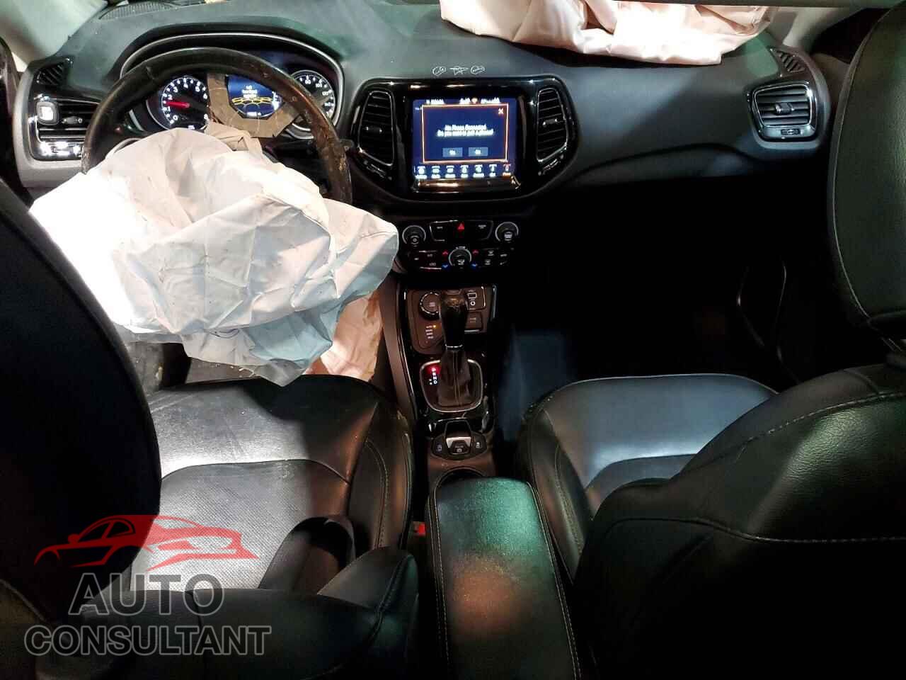 JEEP COMPASS 2020 - 3C4NJDCB2LT105136