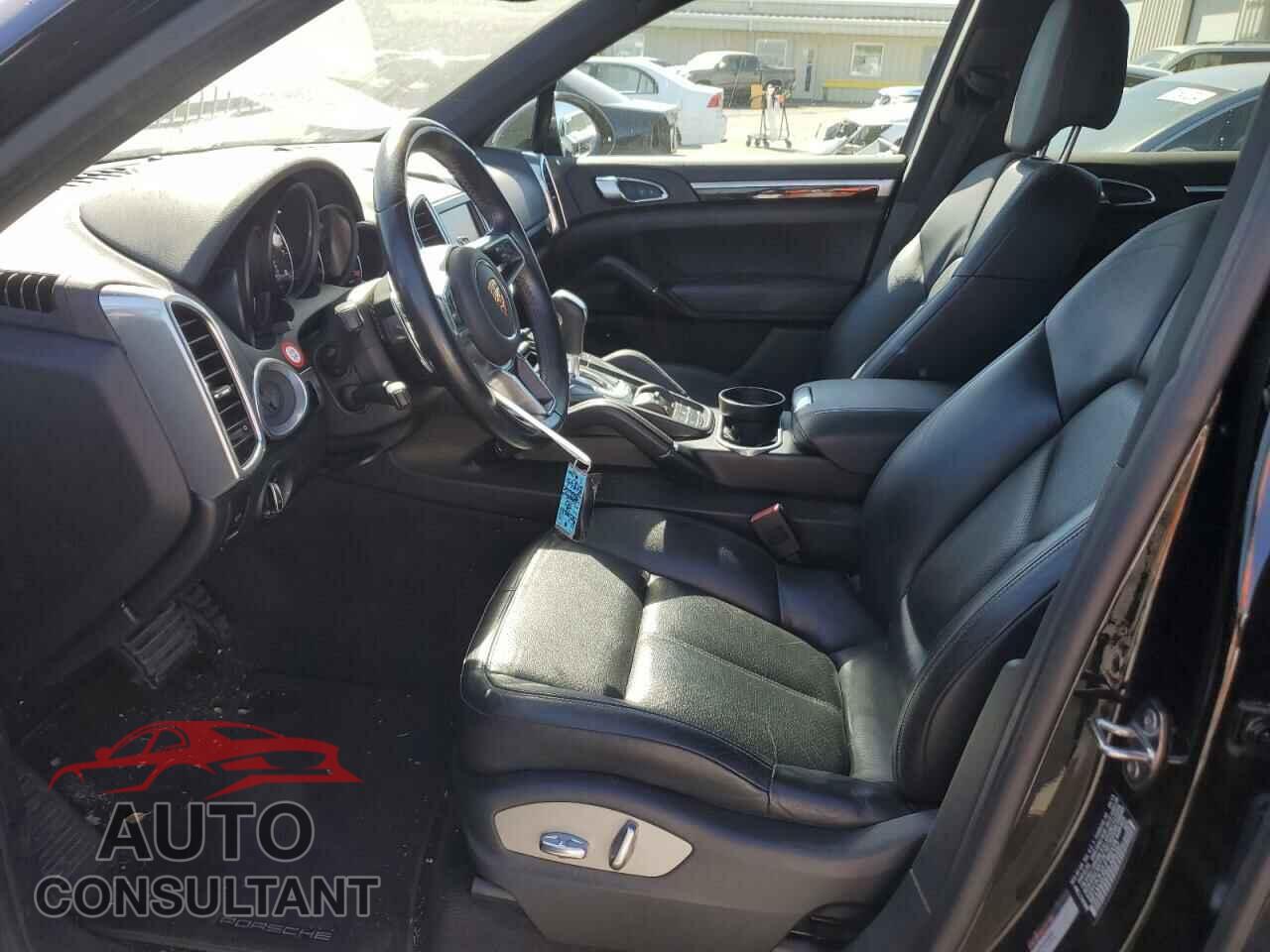 PORSCHE CAYENNE 2016 - WP1AA2A29GLA06352