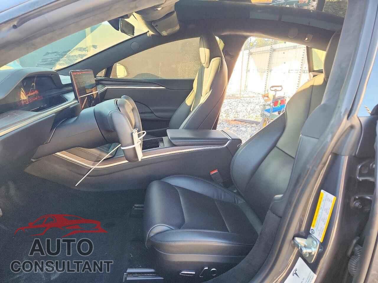 TESLA MODEL S 2022 - 5YJSA1E5XNF462915