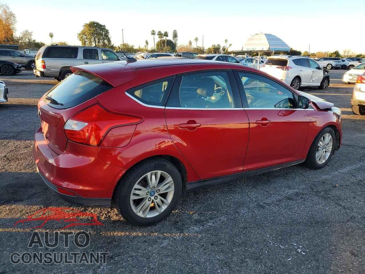 FORD FOCUS 2012 - 1FAHP3M27CL279256