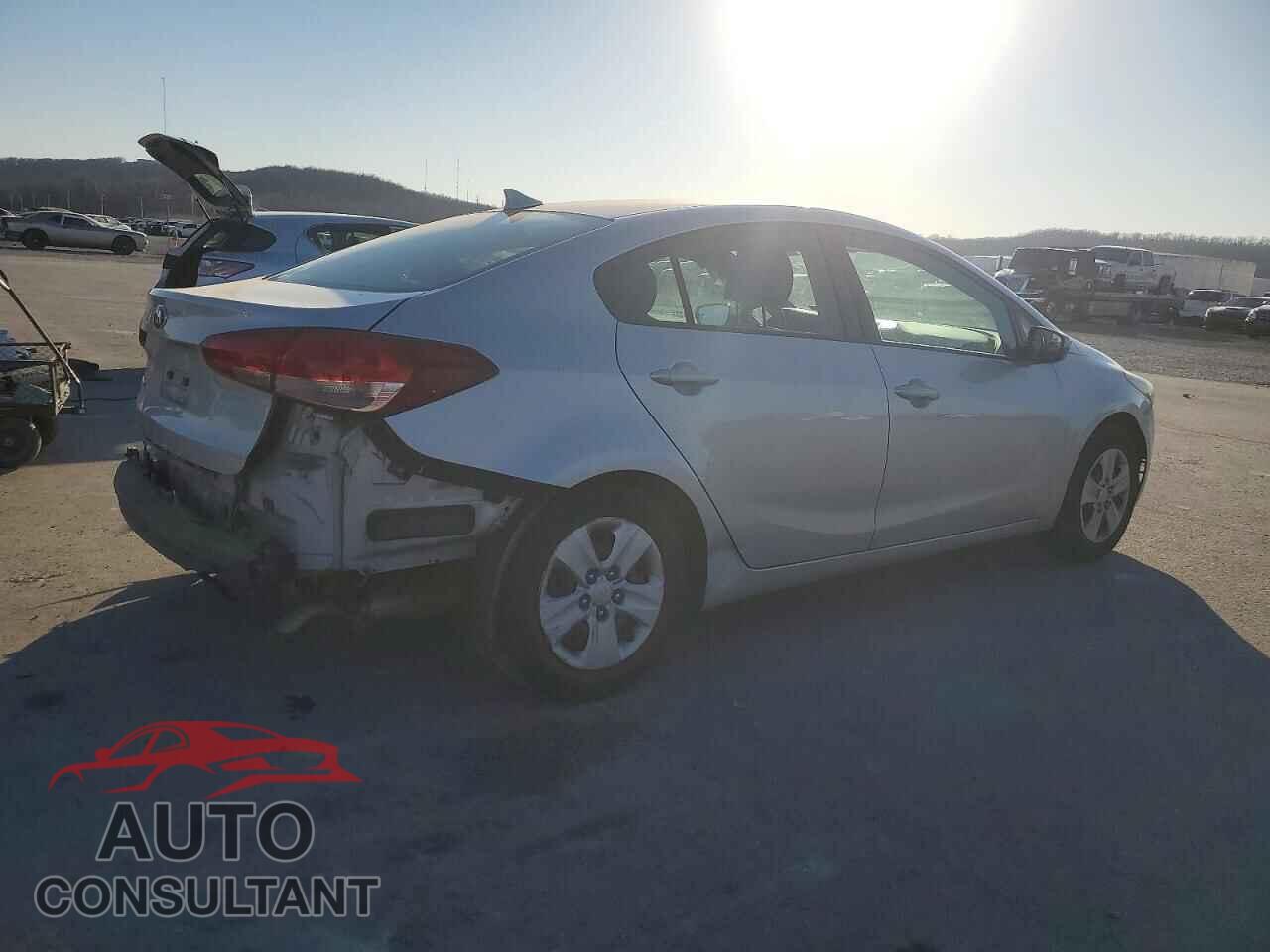 KIA FORTE 2017 - 3KPFK4A76HE035765