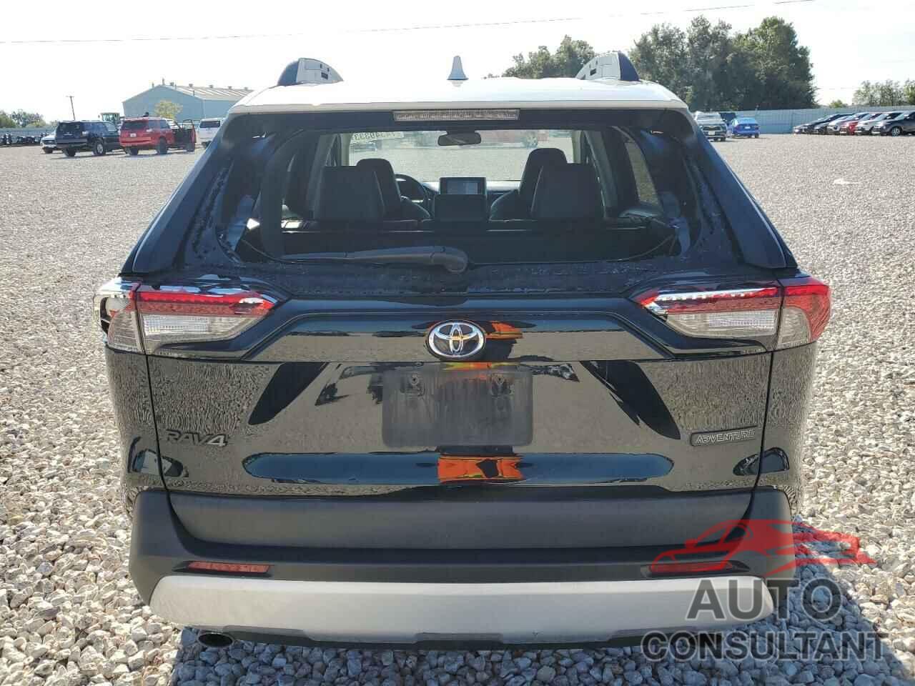 TOYOTA RAV4 2019 - 2T3J1RFV1KW010138