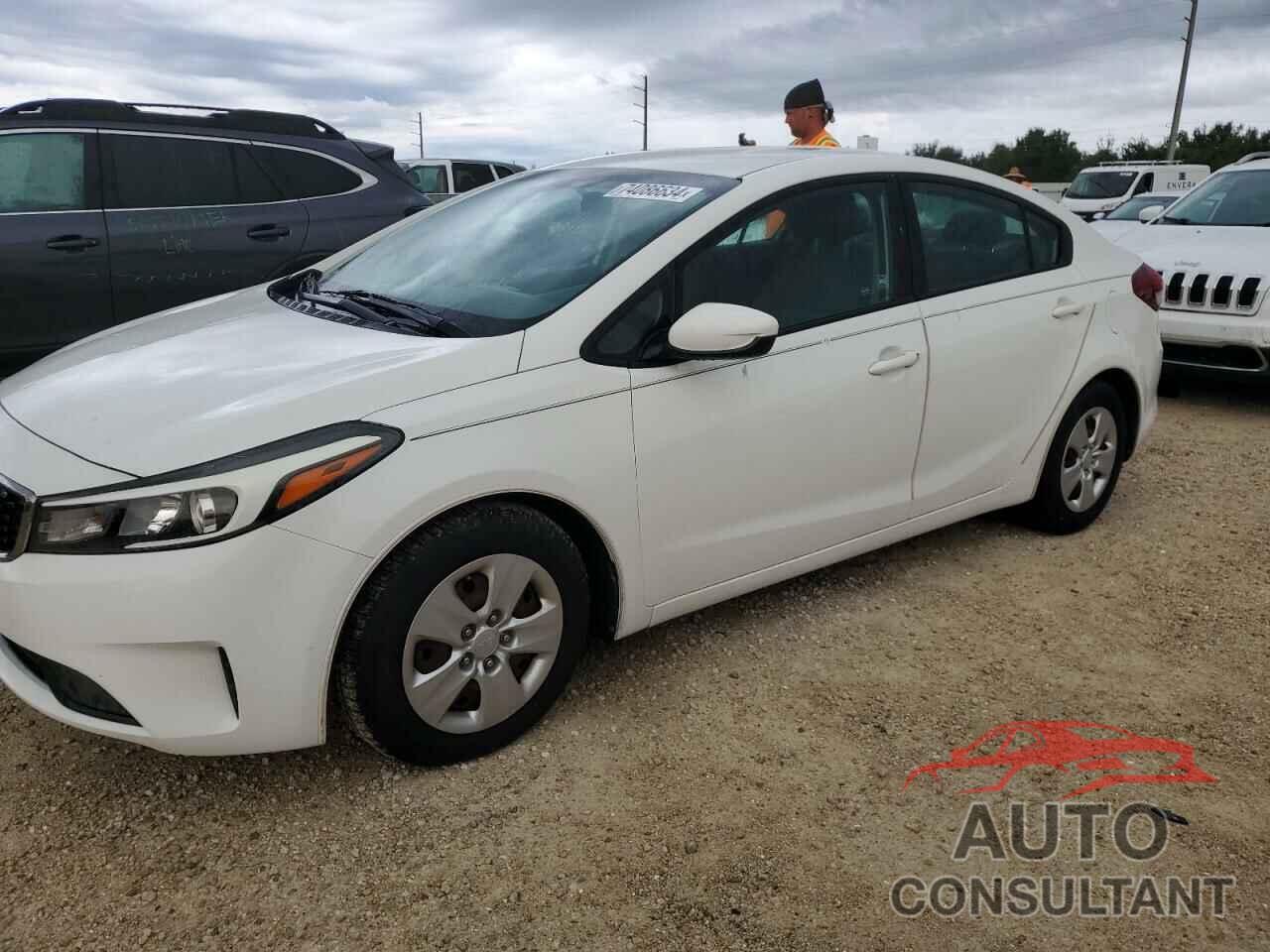 KIA FORTE 2017 - 3KPFK4A71HE084811