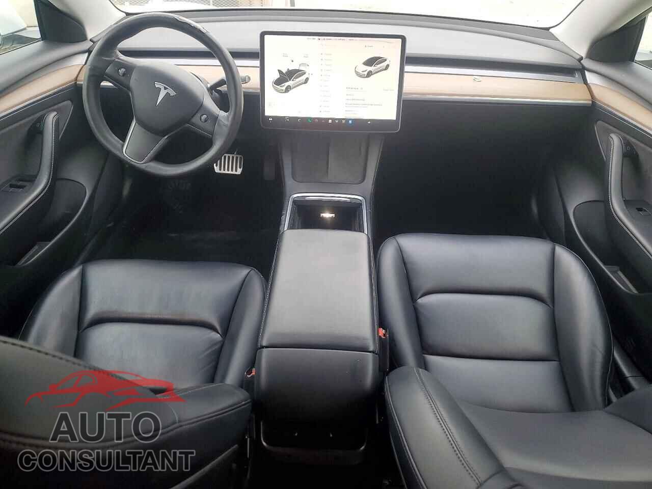 TESLA MODEL 3 2021 - 5YJ3E1EA3MF059122