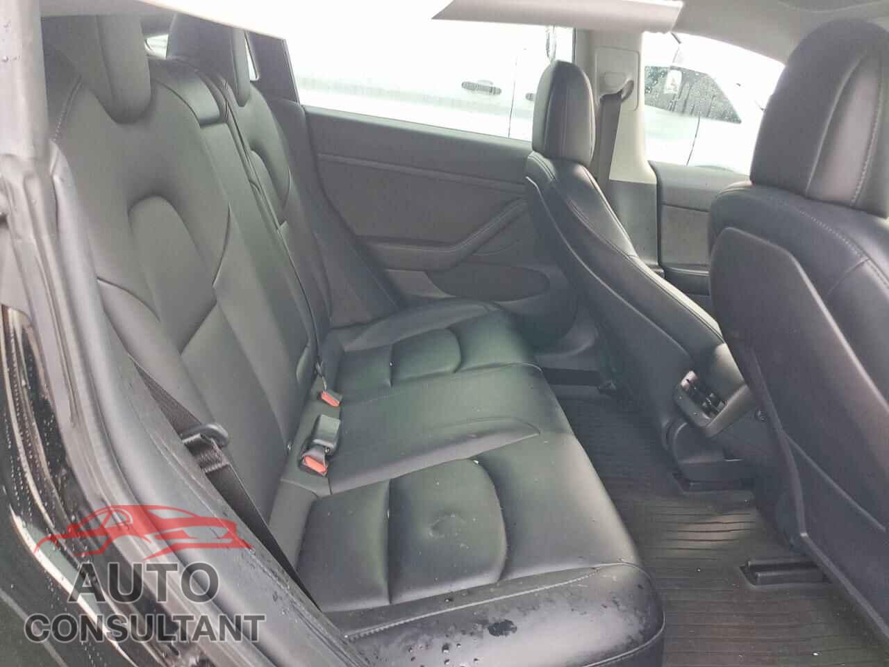 TESLA MODEL 3 2021 - 5YJ3E1EA2MF051206