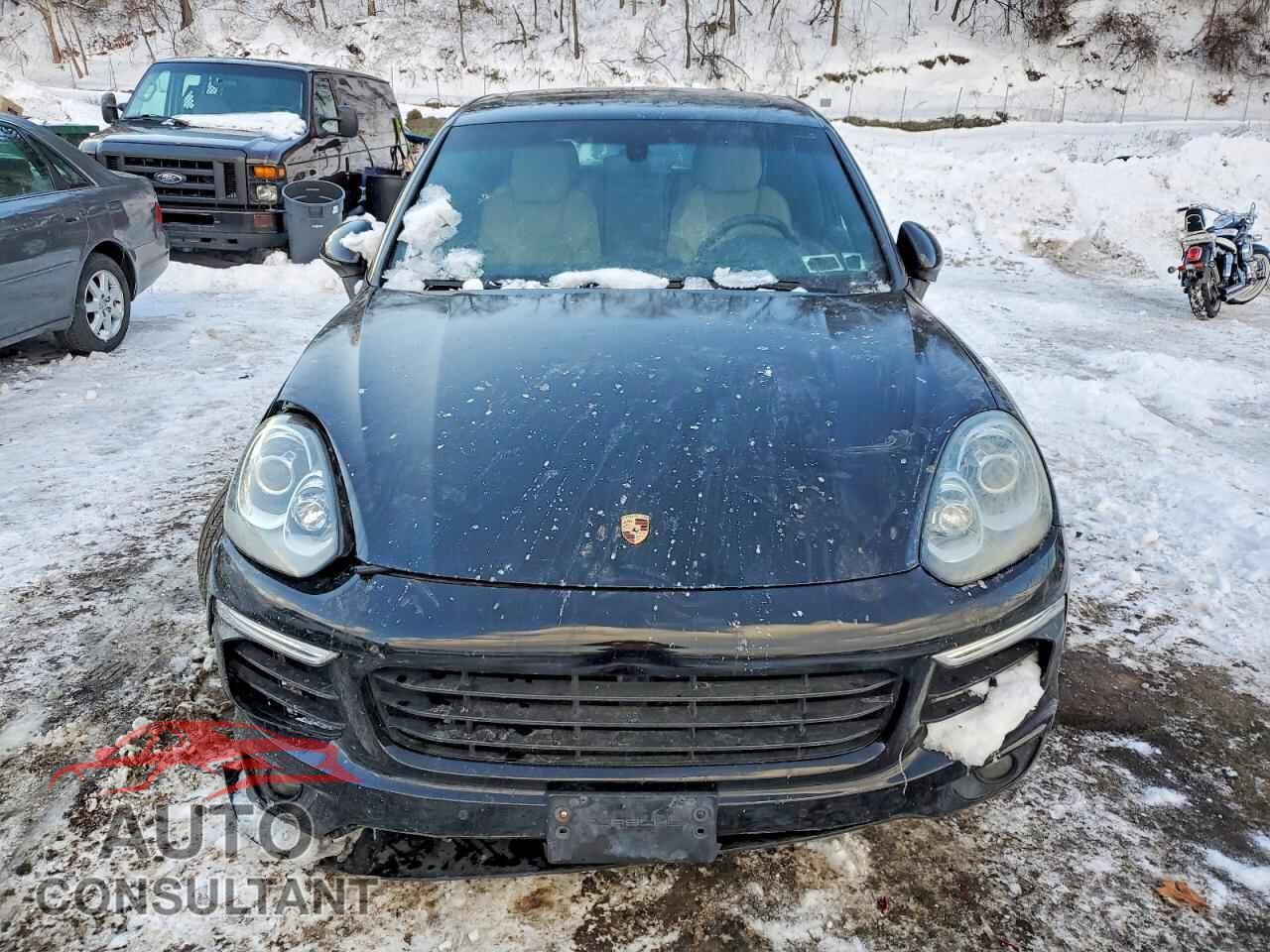 PORSCHE CAYENNE 2016 - WP1AA2A25GKA09903