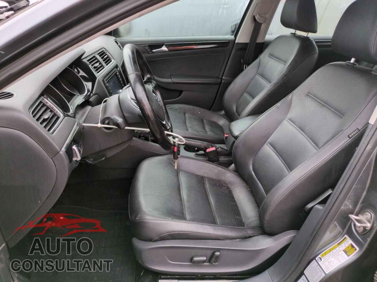 VOLKSWAGEN JETTA 2017 - 3VWL17AJ9HM404866