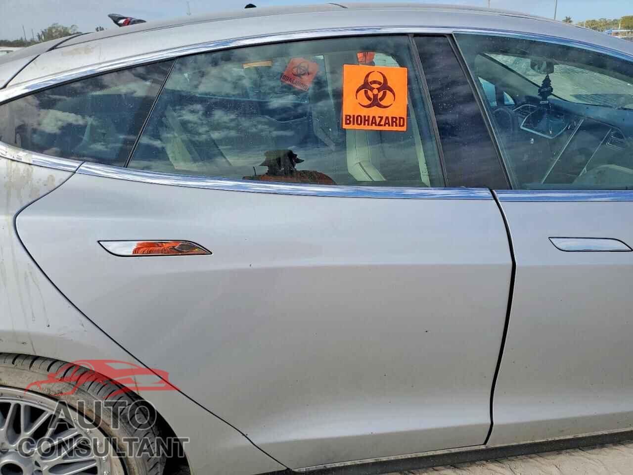 TESLA MODEL S 2012 - 5YJSA1DP0CFS00806