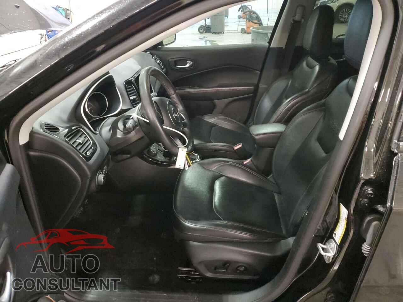 JEEP COMPASS 2018 - 3C4NJDCB0JT326201