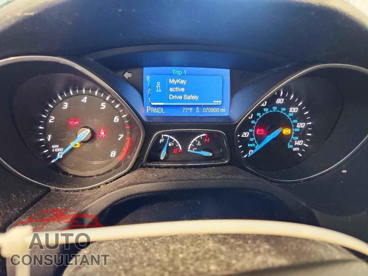FORD FOCUS 2013 - 1FADP3F27DL296104