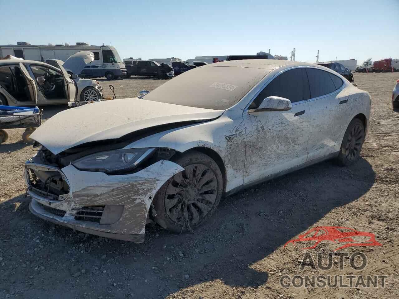 TESLA MODEL S 2015 - 5YJSA1E12FF116338