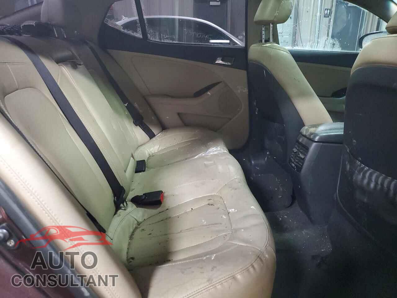 KIA OPTIMA 2011 - KNAGN4A74B5118123