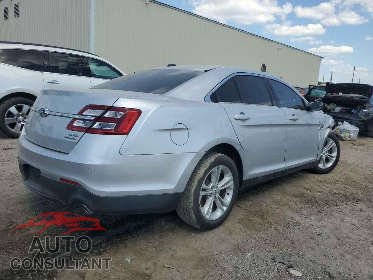 FORD TAURUS 2016 - 1FAHP2E88GG153127