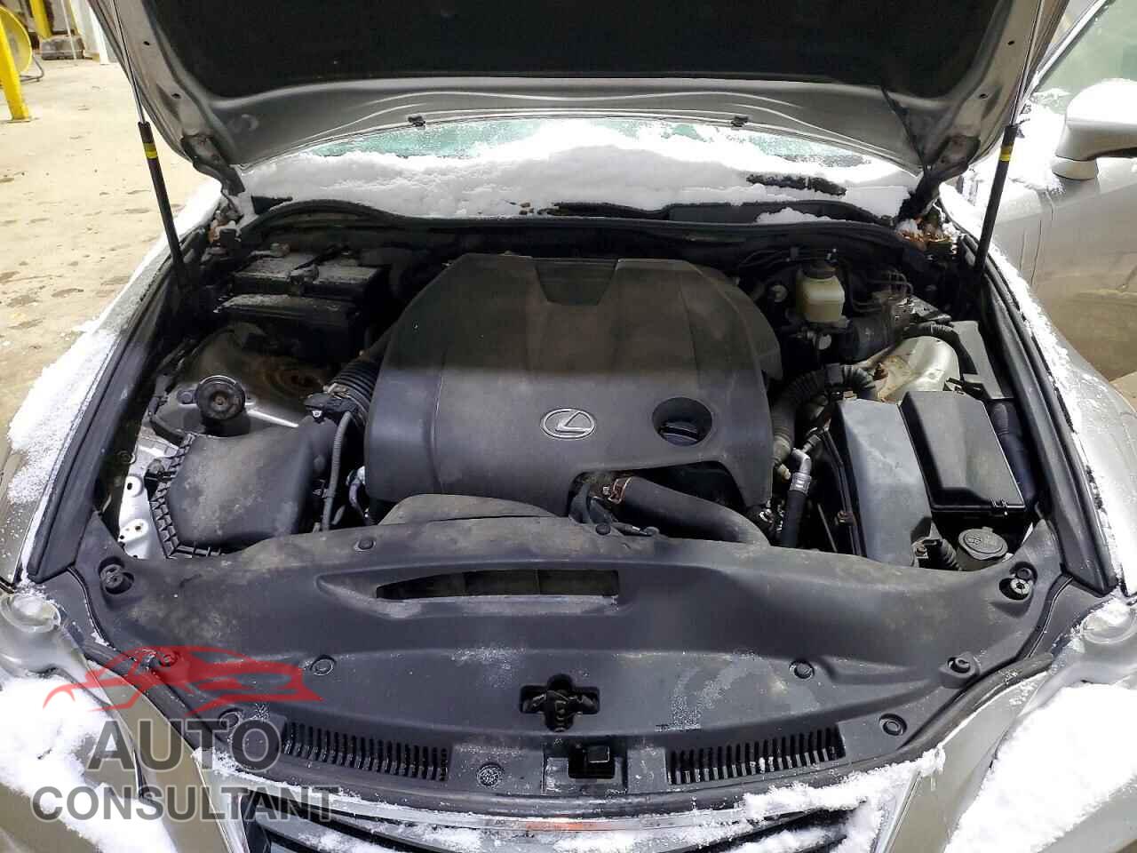LEXUS IS 2014 - JTHCF1D29E5015277