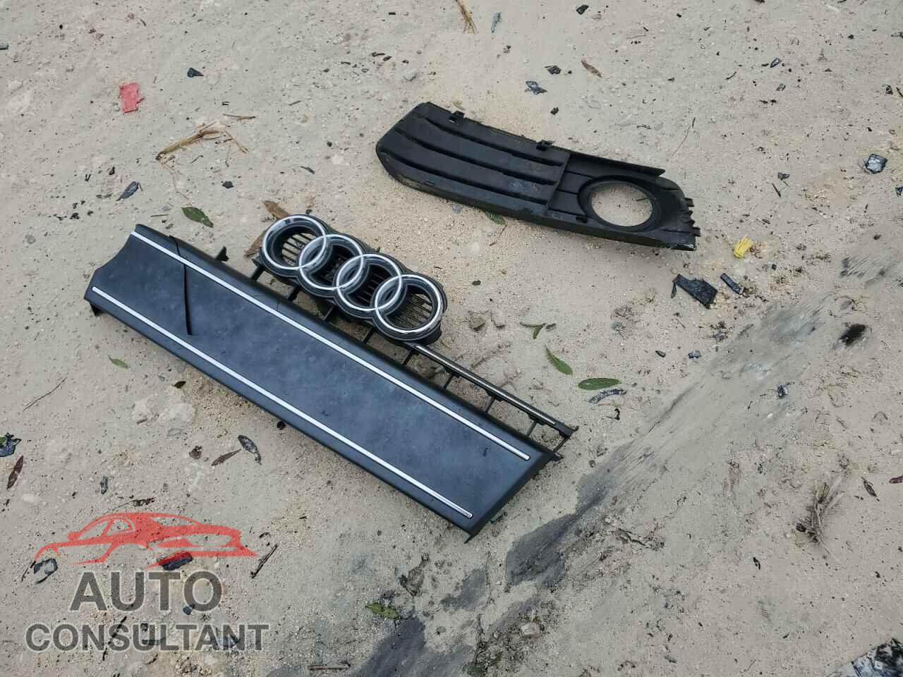 AUDI A4 2011 - WAUEFAFL2BN013993