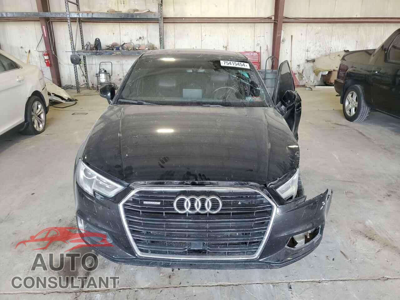AUDI A3 2017 - WAUB8GFF2H1034367