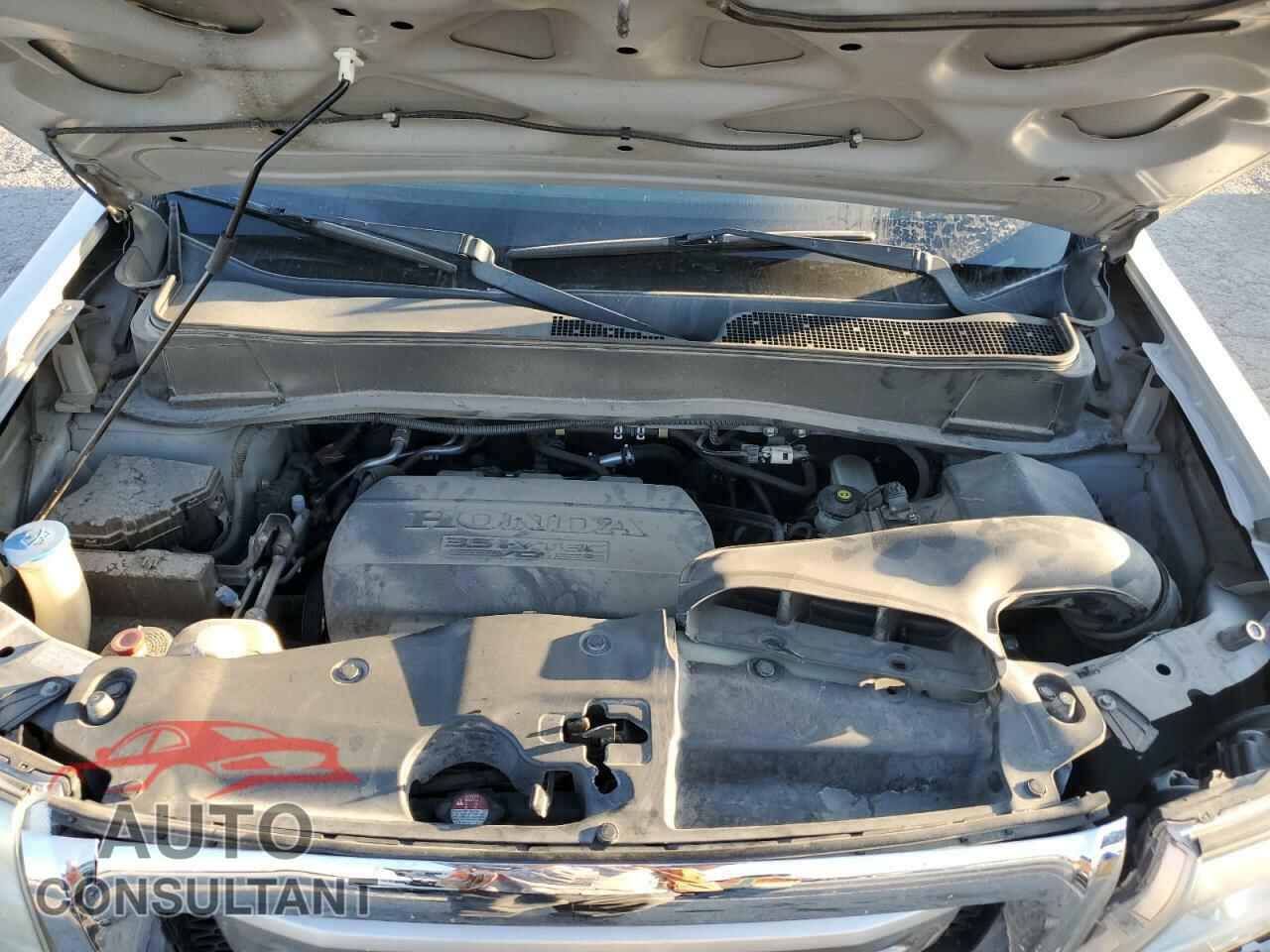 HONDA PILOT 2011 - 5FNYF3H90BB026043