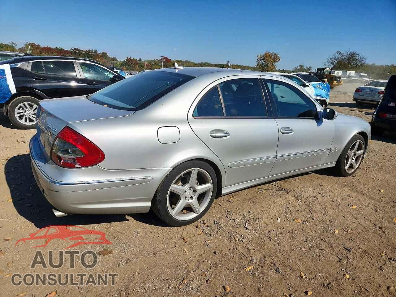 MERCEDES-BENZ E-CLASS 2009 - WDBUF87X09B384248