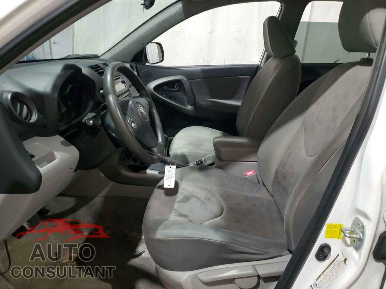 TOYOTA RAV4 2012 - JTMBF4DVXCD045271