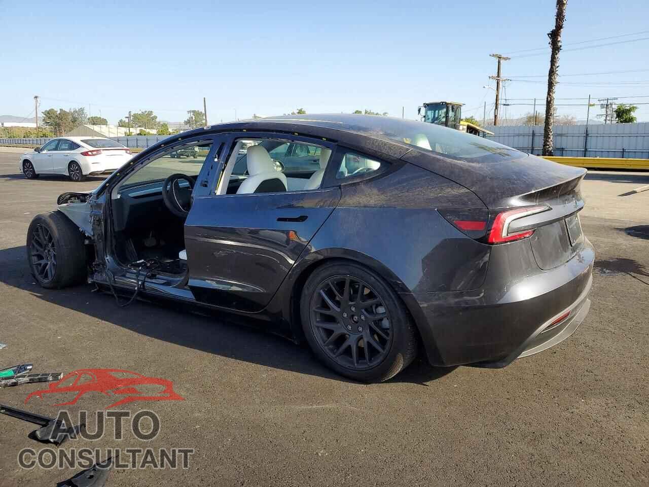 TESLA MODEL 3 2025 - 5YJ3E1EA3SF983718