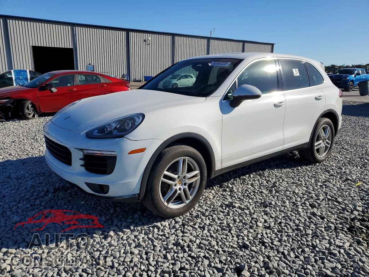 PORSCHE CAYENNE 2016 - WP1AA2A21GKA09784