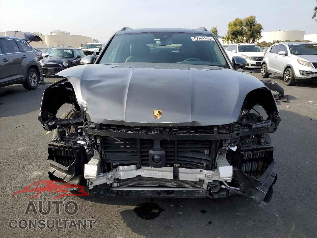 PORSCHE CAYENNE 2024 - WP1AA2AY9RDA09740