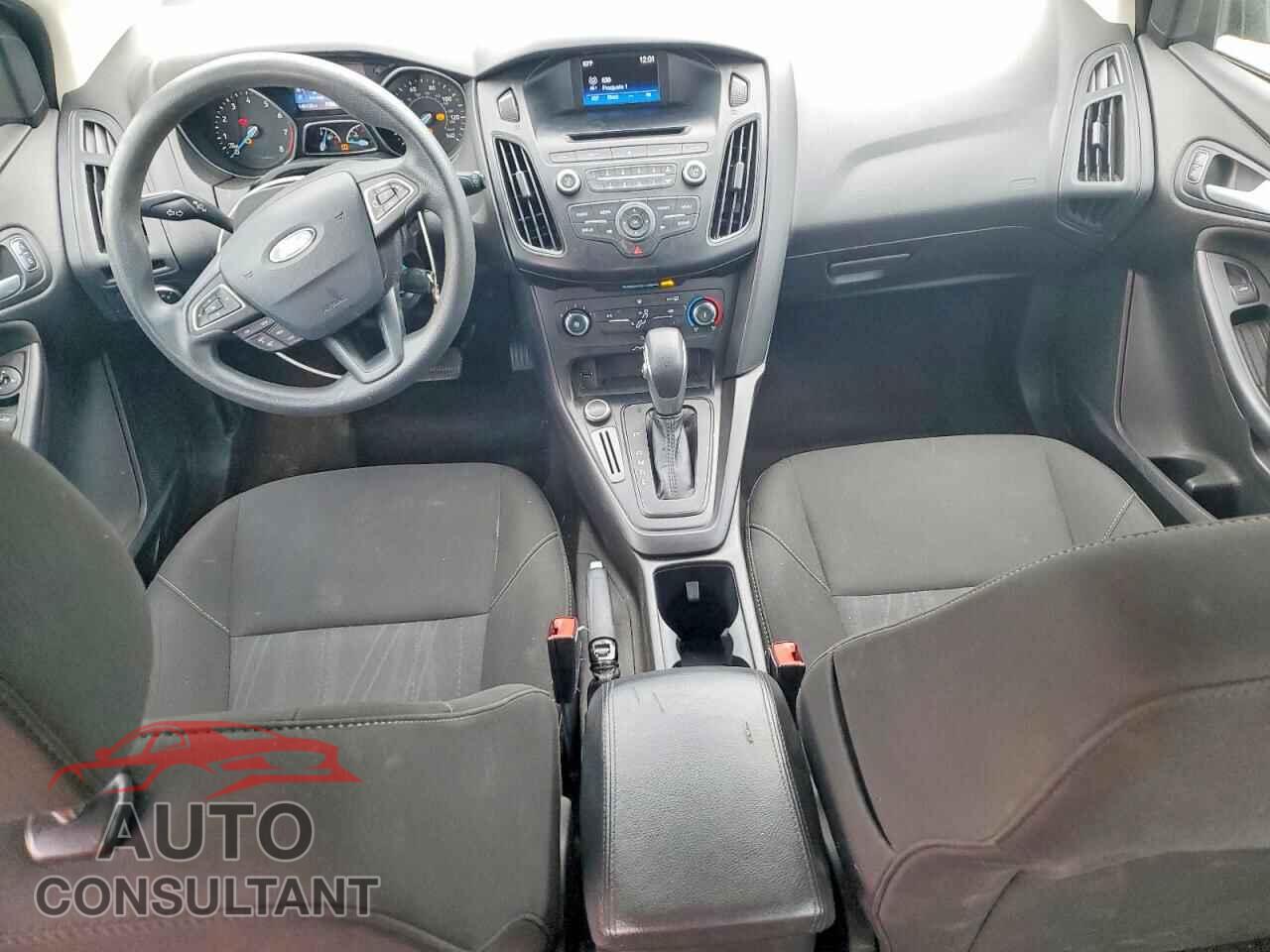 FORD FOCUS 2017 - 1FADP3K29HL278814