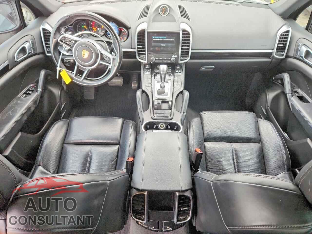 PORSCHE CAYENNE 2018 - WP1AA2A21JKA01269