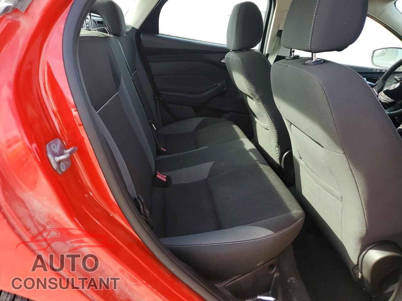 FORD FOCUS 2014 - 1FADP3F21EL287707