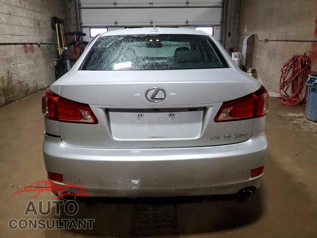 LEXUS IS 250 2011 - JTHCF5C22B5052529