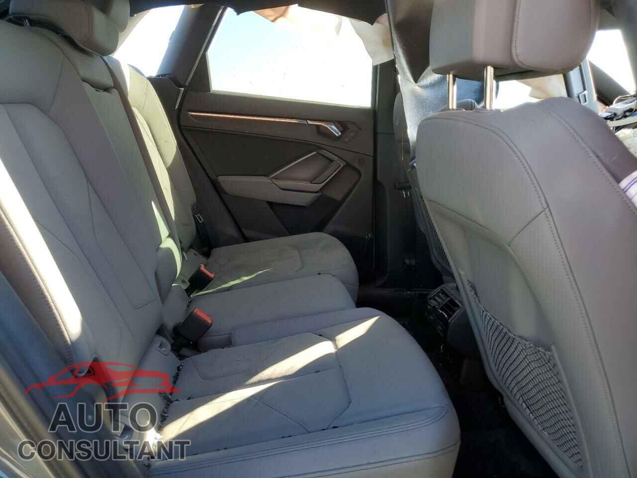 AUDI Q3 2022 - WA1EECF36N1027497