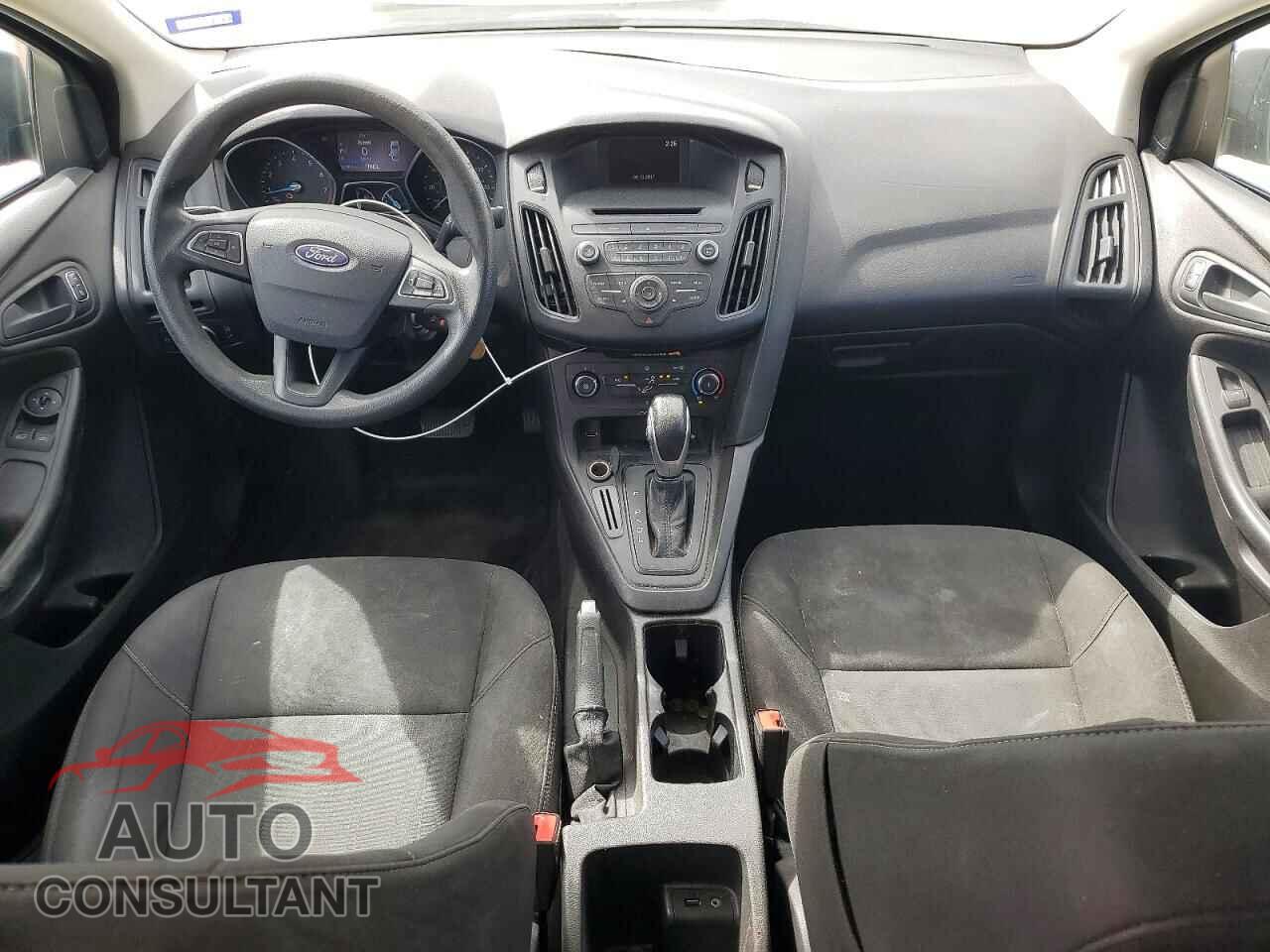 FORD FOCUS 2017 - 1FADP3E28HL312236