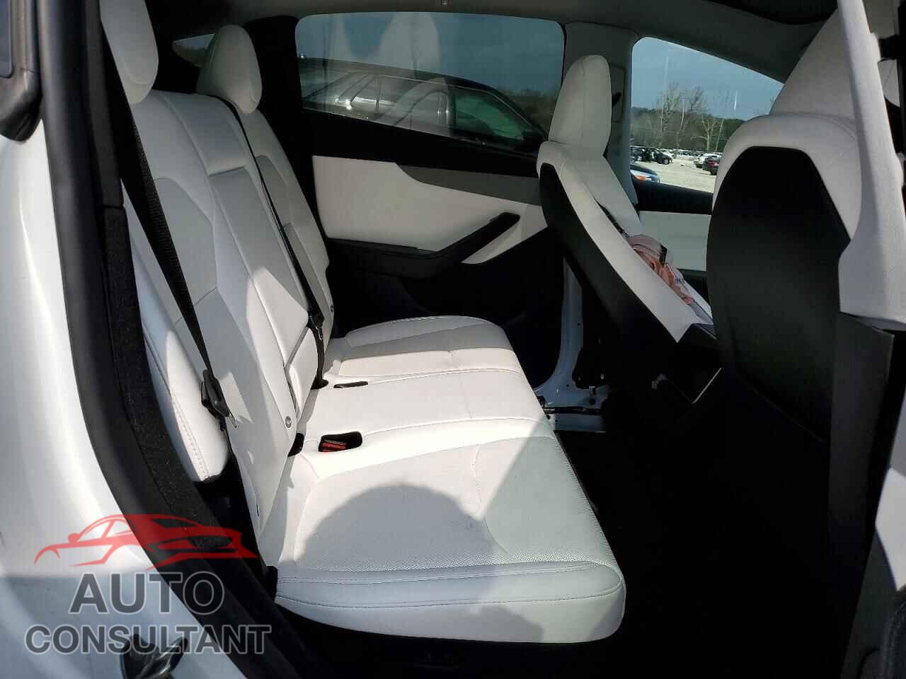 TESLA MODEL Y 2026 - 7SAYGDEE4TF337628