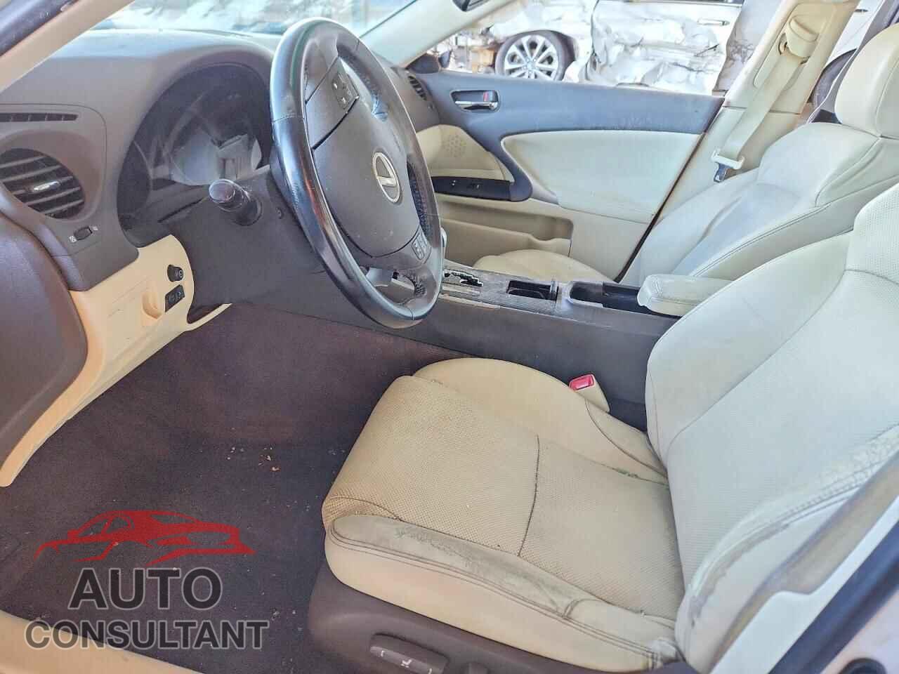 LEXUS IS 2010 - JTHBF5C28A5111089