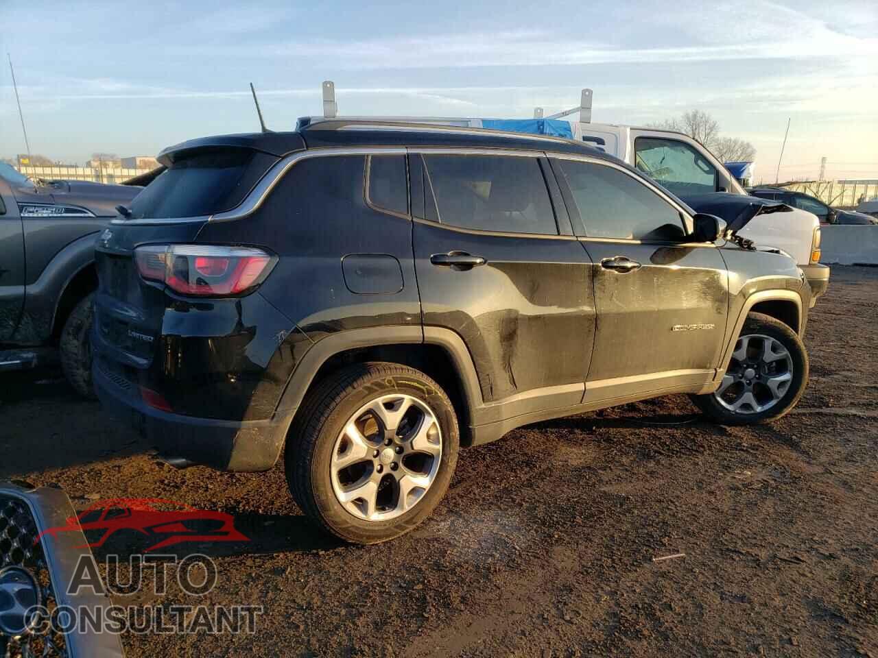 JEEP COMPASS 2018 - 3C4NJDCB8JT442312