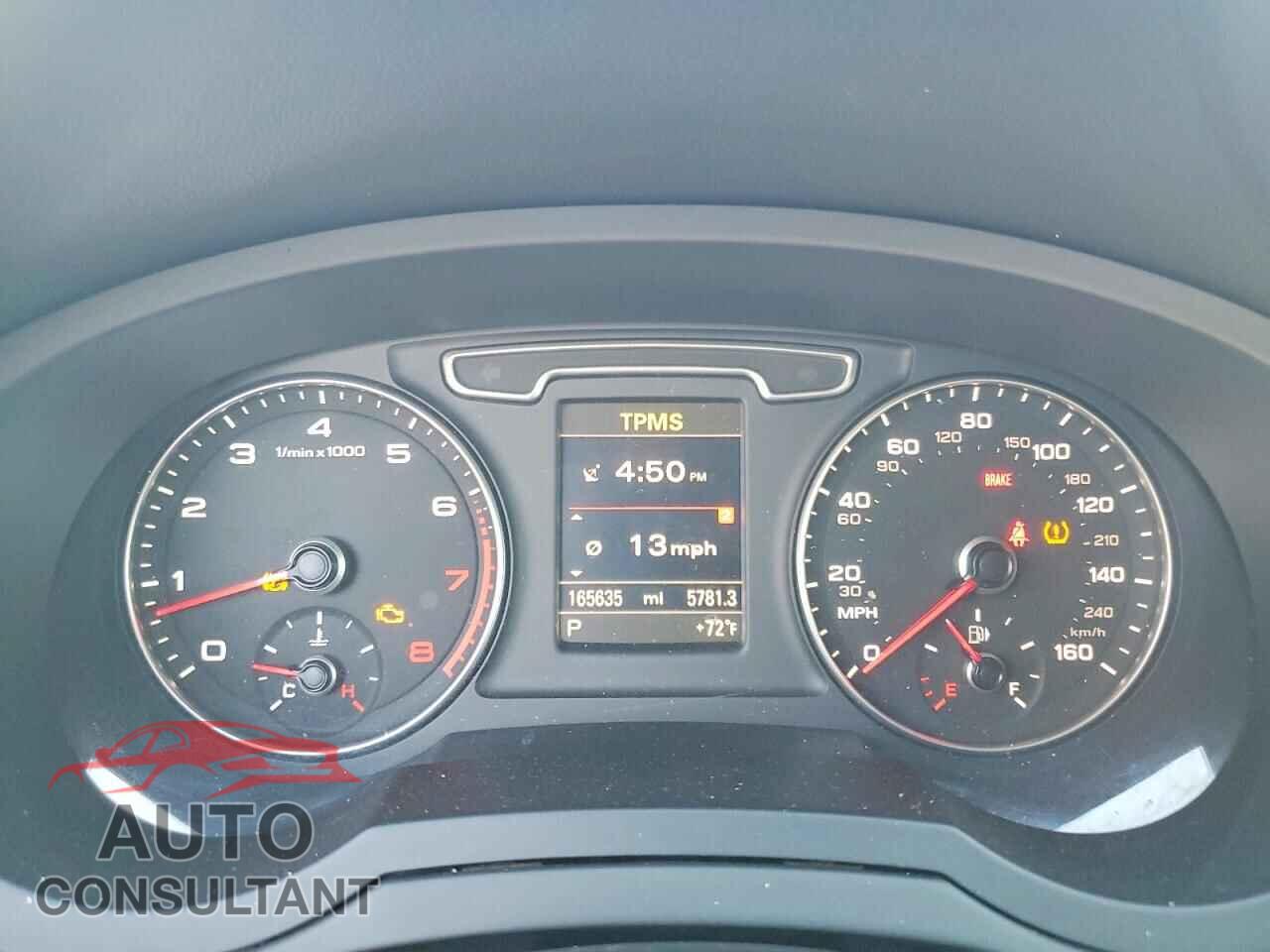 AUDI Q3 2015 - WA1FFCFS7FR010686