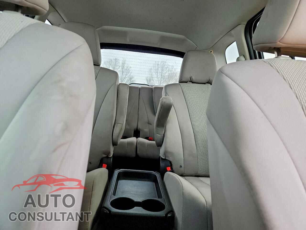 MAZDA 5 2013 - JM1CW2CL6D0146745