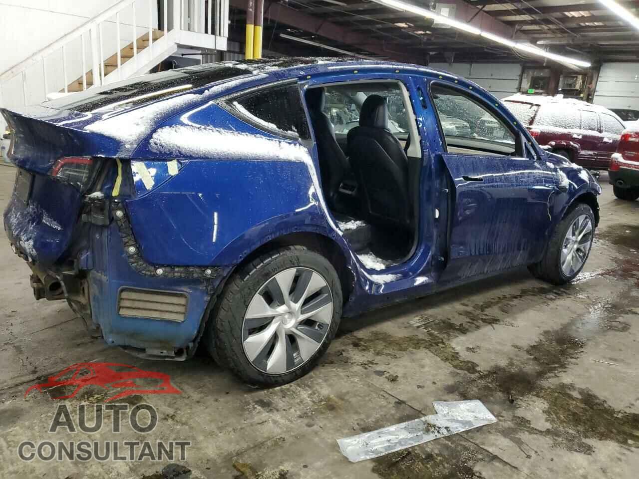 TESLA MODEL Y 2021 - 5YJYGDEEXMF287879