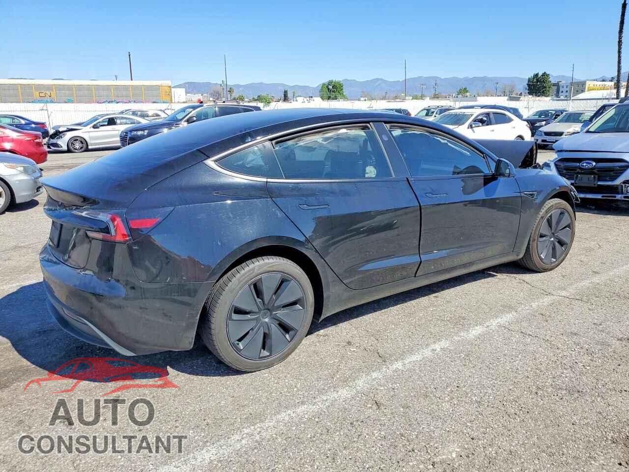 TESLA MODEL 3 2024 - 5YJ3E1EA5RF842935