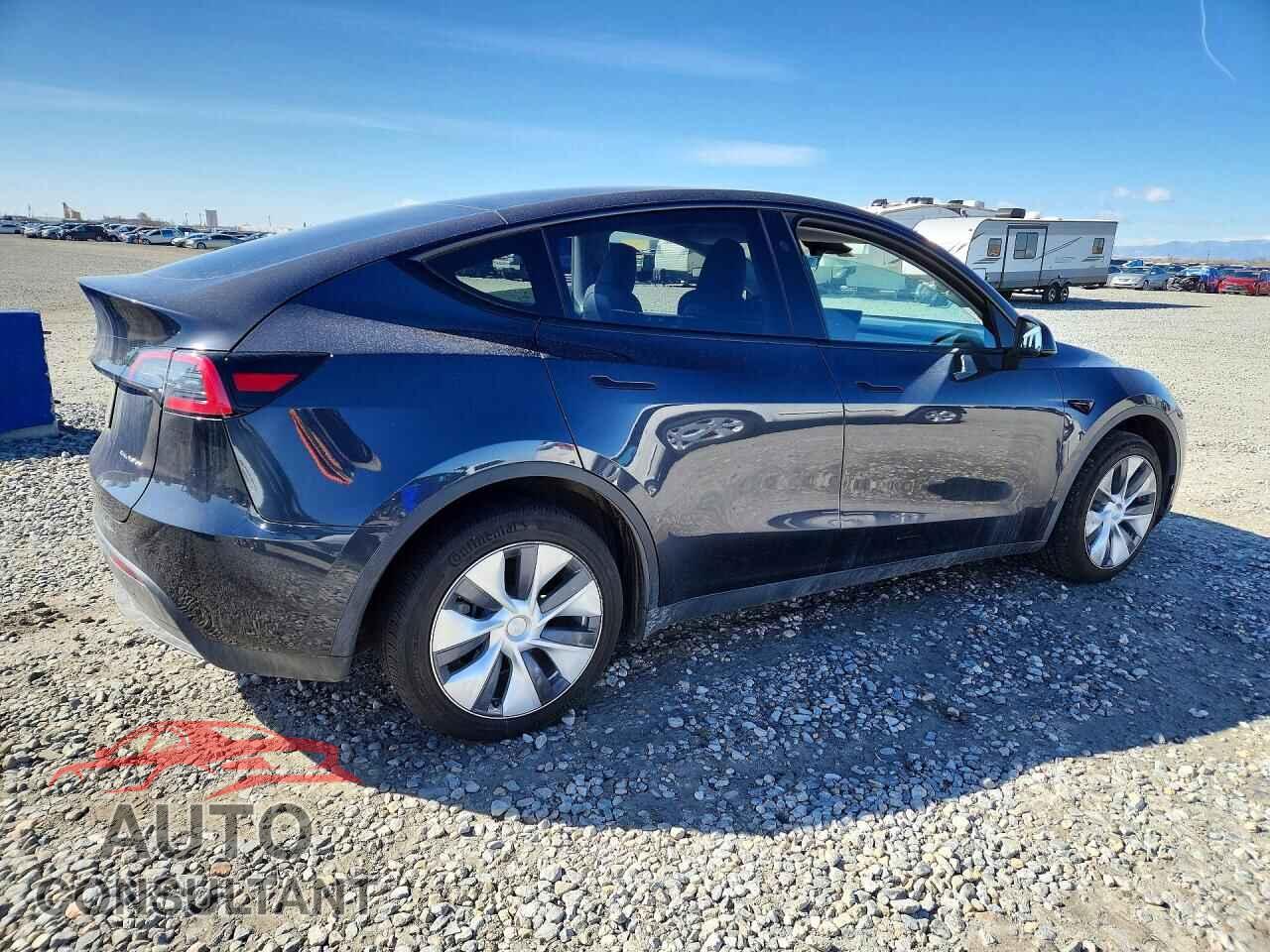 TESLA MODEL Y 2024 - 7SAYGDEE1RF994573