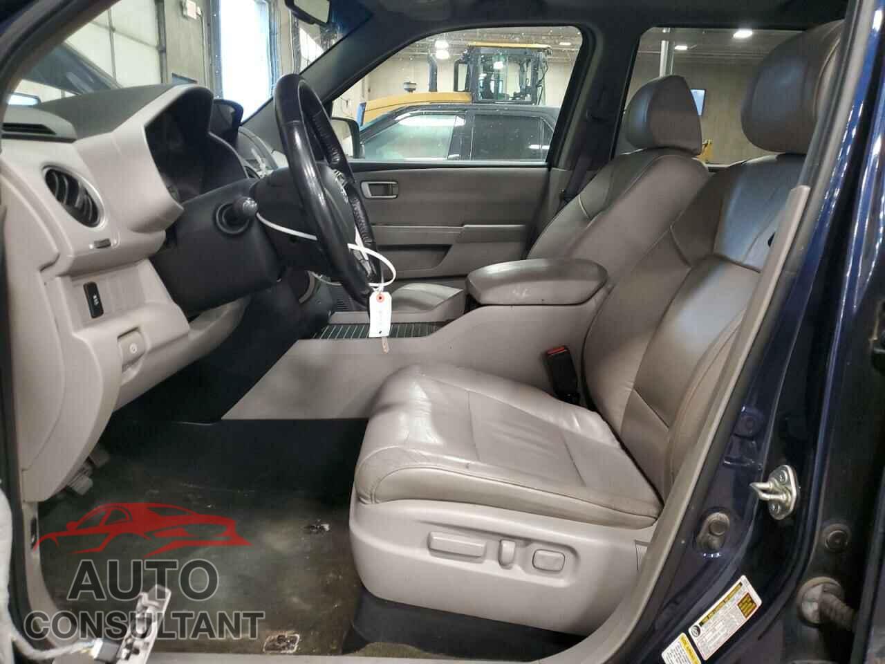 HONDA PILOT 2014 - 5FNYF4H51EB032151