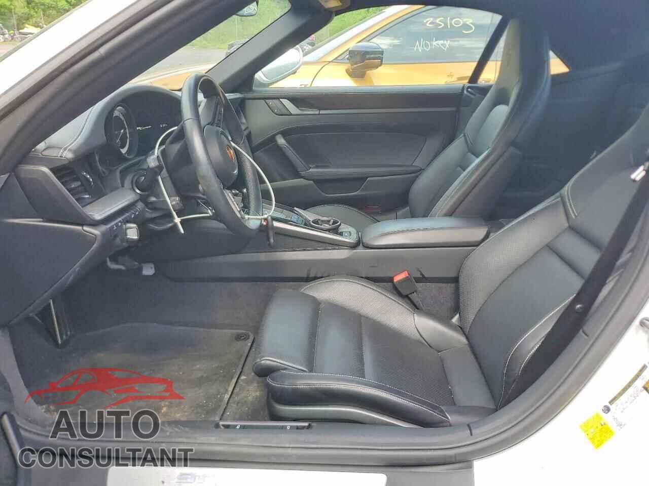 PORSCHE 911 2024 - WP0CA2A96RS238083