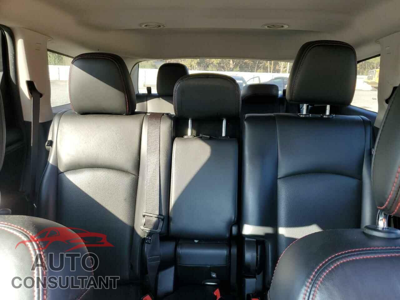 DODGE JOURNEY 2019 - 3C4PDCEG5KT717140