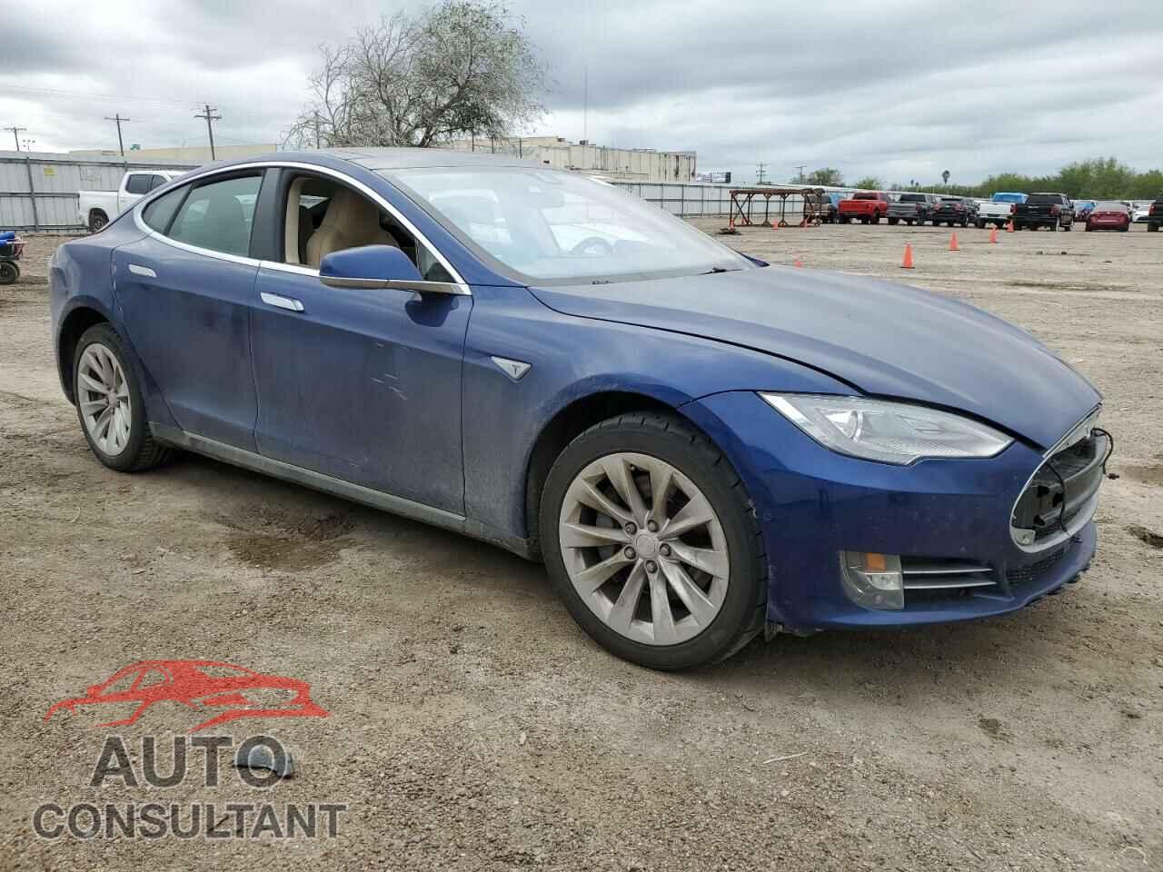 TESLA MODEL S 2015 - 5YJSA1S24FF090094