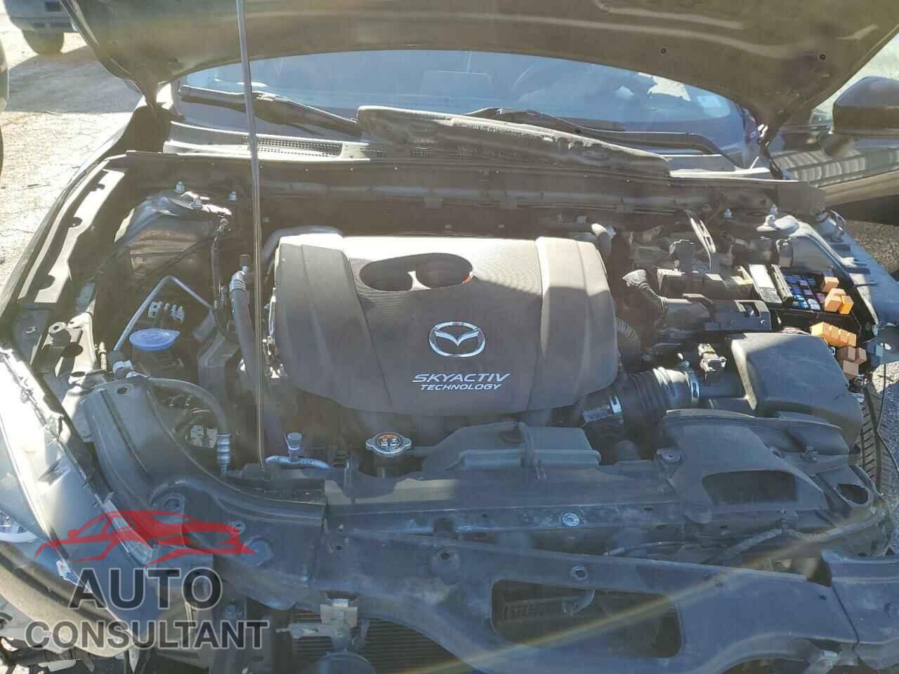 MAZDA 3 2017 - 3MZBN1U76HM103131