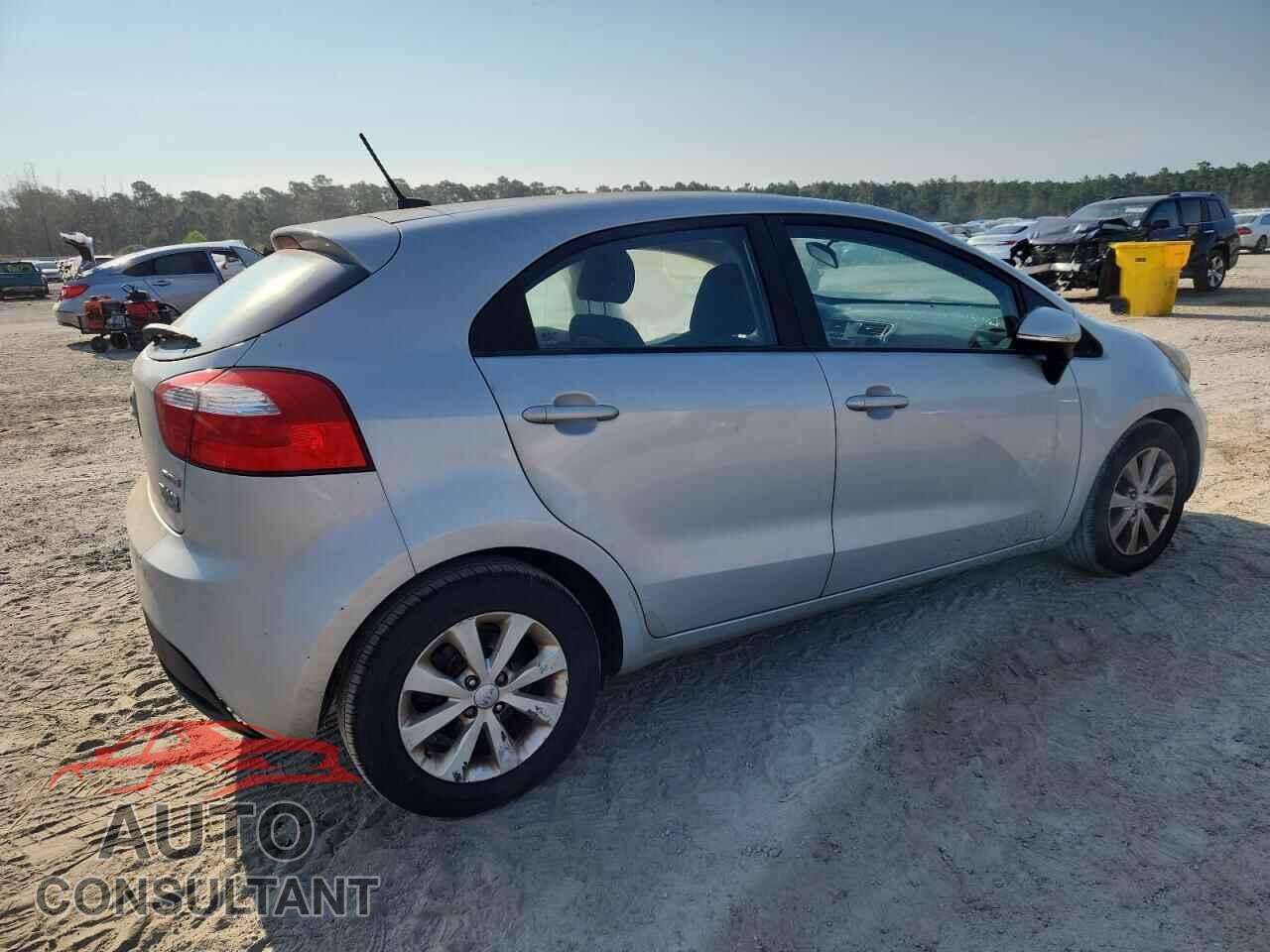 KIA RIO 2013 - KNADN5A37D6157632