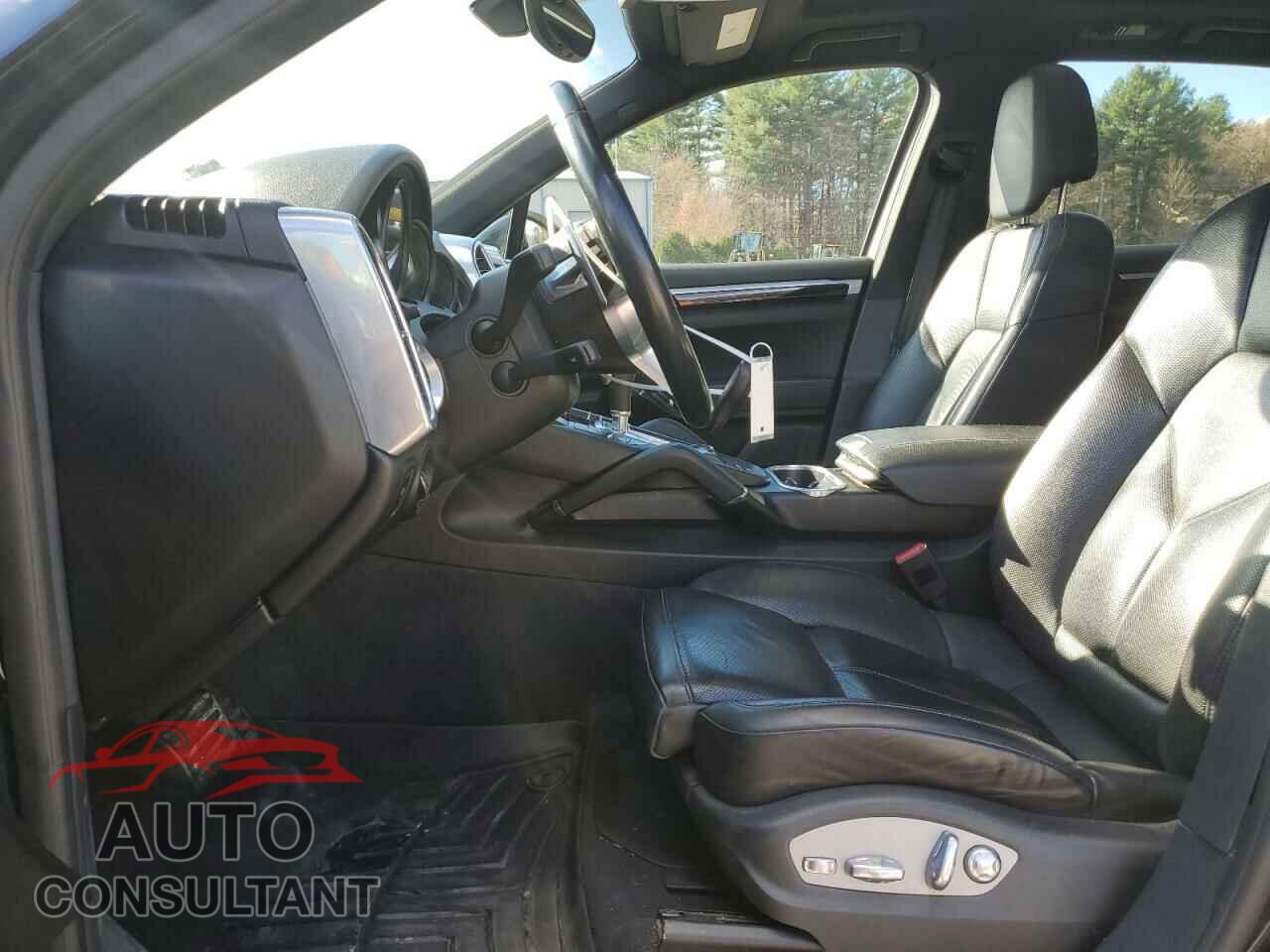 PORSCHE CAYENNE 2016 - WP1AA2A22GKA36265